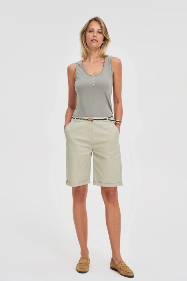 Gładki top oliwkowy