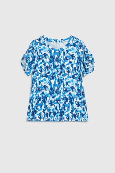 Bluzka w kwiatowym wzorem niebieska 