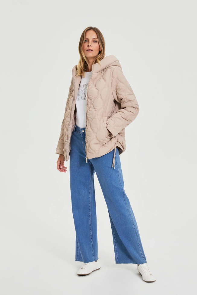 Pikowana kurtka z kapturem beżowa
