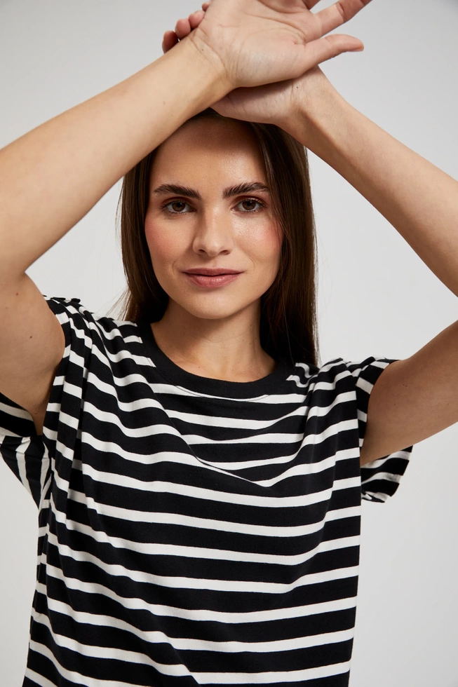 Prosta bluzka w paski czarna