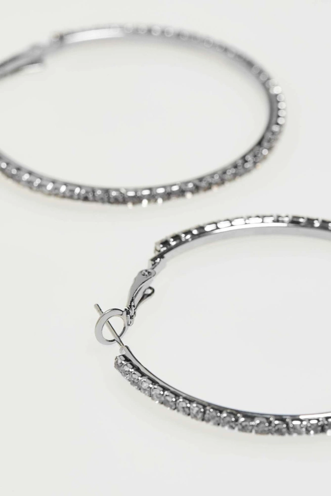 Kolczyki koła z cyrkoniami w kolorze srebrnym