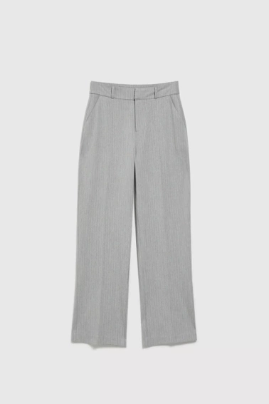 Garniturowe spodnie z prostymi nogawkami i kieszeniami szare