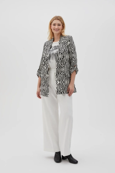 Wzorzysta marynarka beżowa