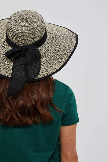 Kapelusz słomkowy z szerokim rondem czarny