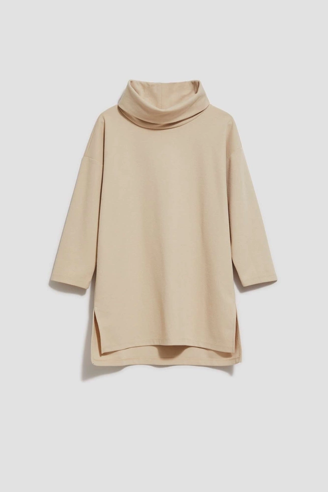 Bluza z szerokim golfem piaskowa