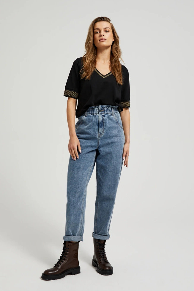 Bluzka z dekoltem w serek czarna