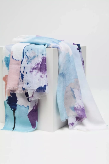 Wzorzysty szal fioletowy