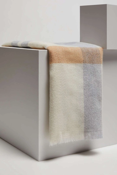 Szalik w kratę piaskowy