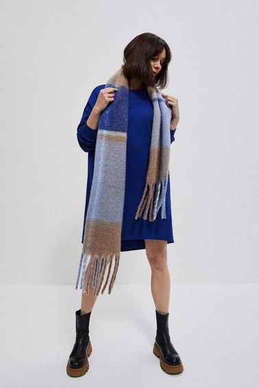 Szal w kratkę z frędzlami niebieski