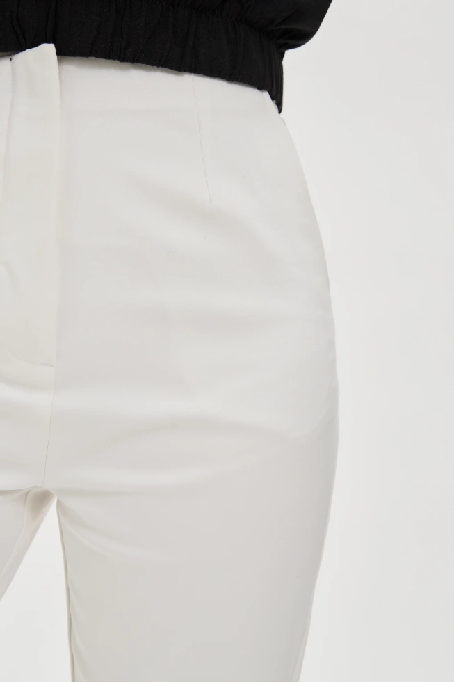 Spodnie rybaczki białe