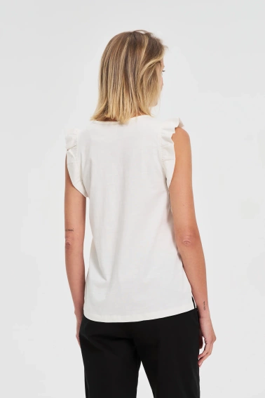 Bluzka z falbaną na ramionach biała
