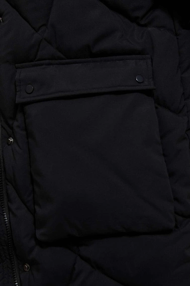 Kurtka z odpinanymi rękawami czarna