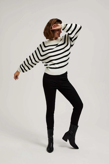 Sweter w paski z okrągłym dekoltem perłowo-czarny