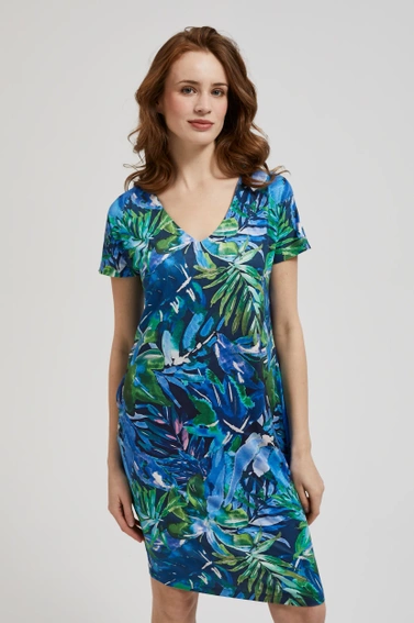 Sukienka w tropikalny wzór niebieska