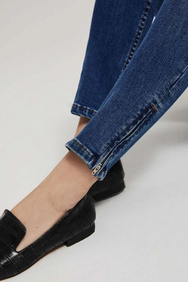 Jeansy rurki granatowe