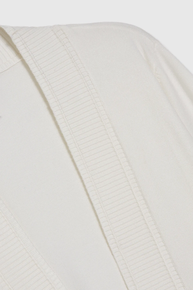 Wiskozowy sweter biały