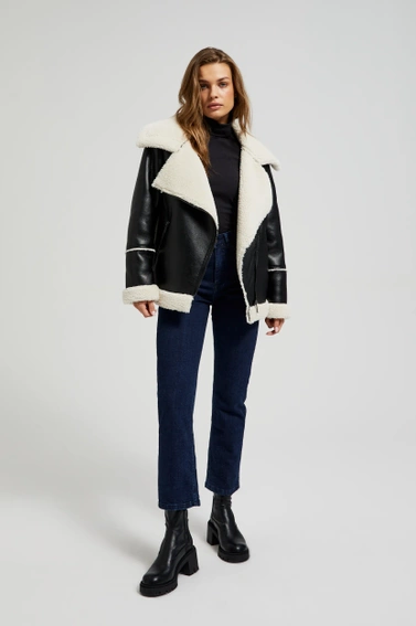 Kurtka z futrzanym kołnierzem czarna