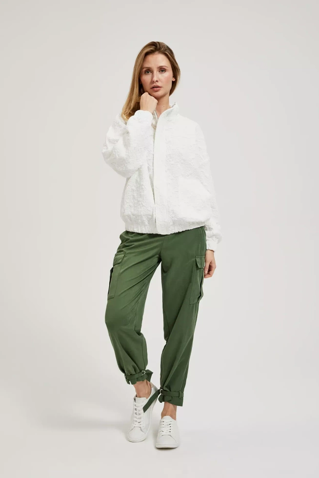 Bluza zapinana na zamek z długimi rękawami biała