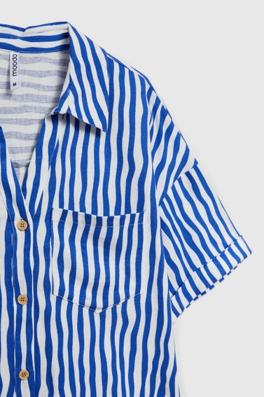 Koszula w paski zapinana na guziki z kieszeniami niebieska