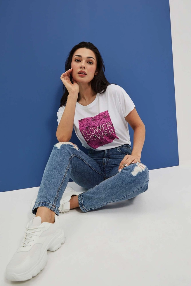 Jeansy boyfriend z przetarciami