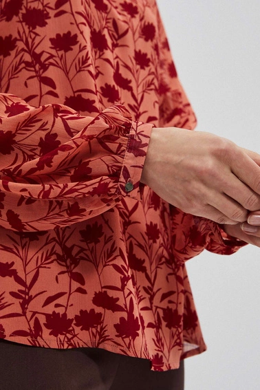 Koszula w kwiaty ze stójką