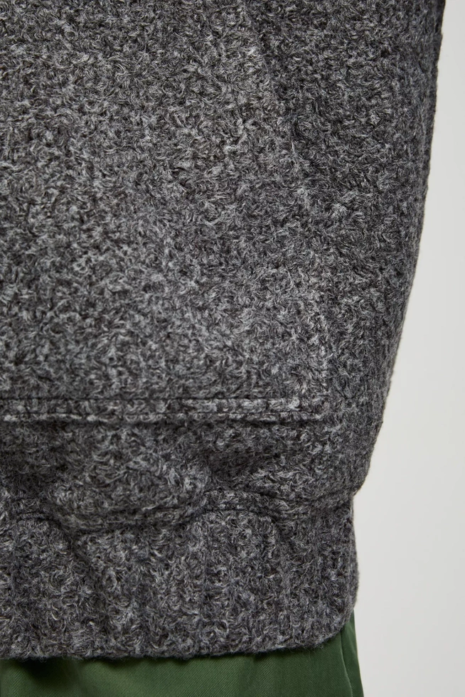 Kurtka wiosenna zapinana na zamek szara