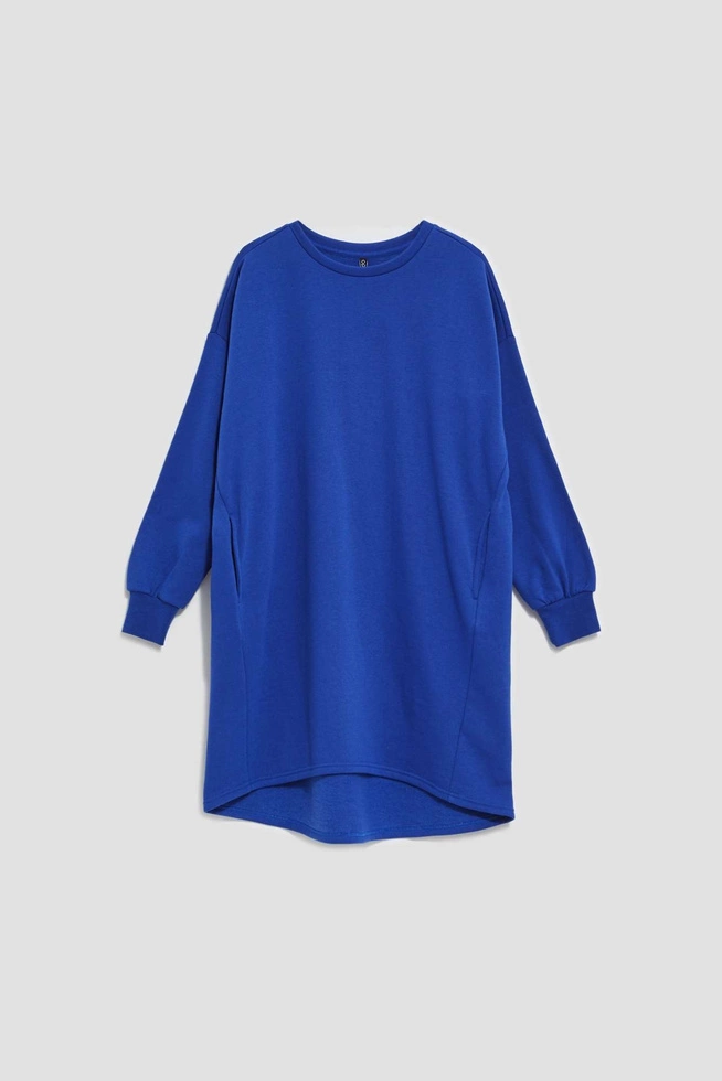 Dresowa sukienka z kieszeniami