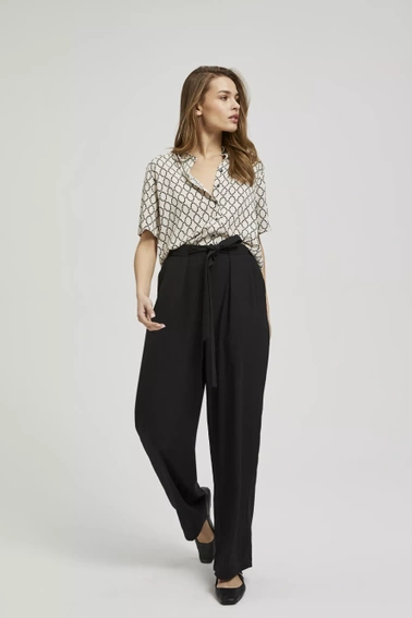 Koszula zapinana na guziki ze wzorem beżowa