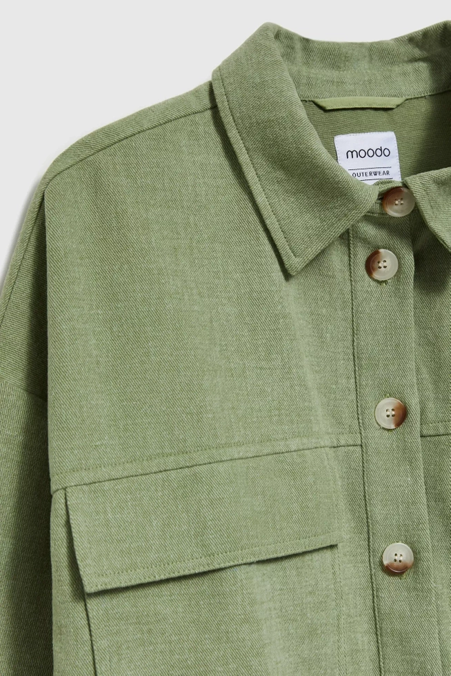 Kurtka z kieszeniami i kołnierzykiem oliwkowa