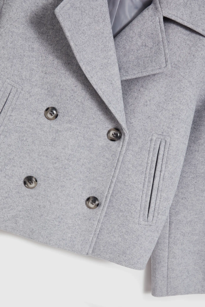 Dwurzędowy krótki płaszcz szary