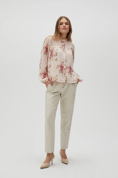 Koszula w kwiaty z falbankami i bufiastymi rękawami różowa