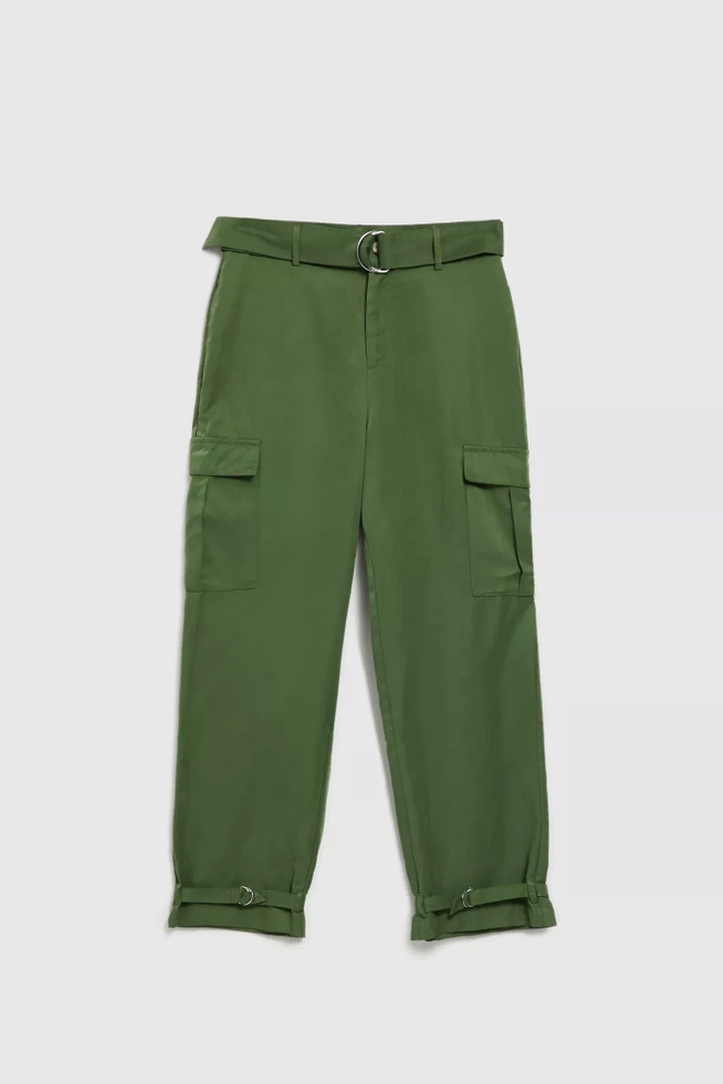 Spodnie cargo ze zwężanymi nogawkami khaki