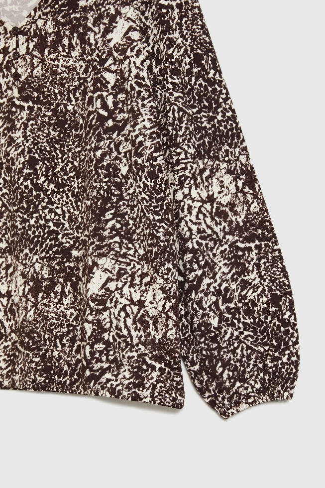 Bluzka z dekoltem w serek brązowa