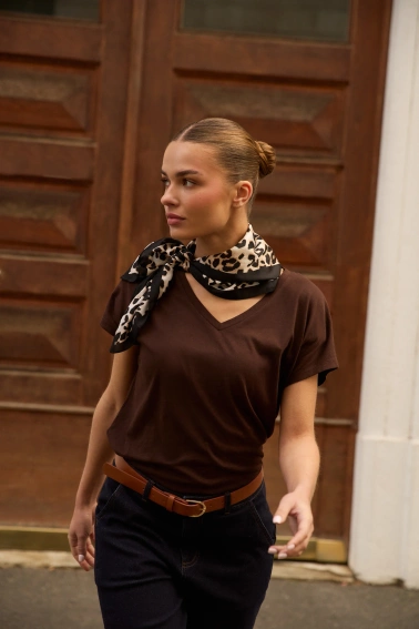 Apaszka w panterkę brązowa 