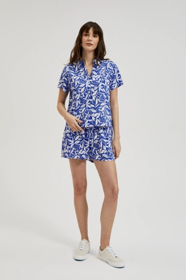 Koszula z kołnierzykiem i roślinnym wzorem niebieska