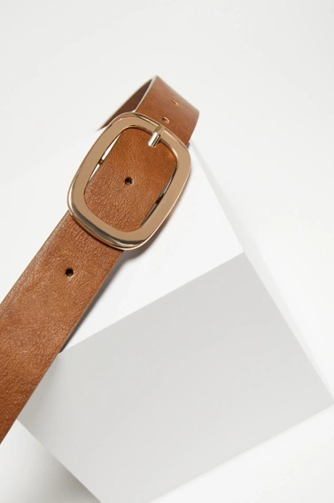 Gładki pasek z klamrą w kolorze złotym brązowy 