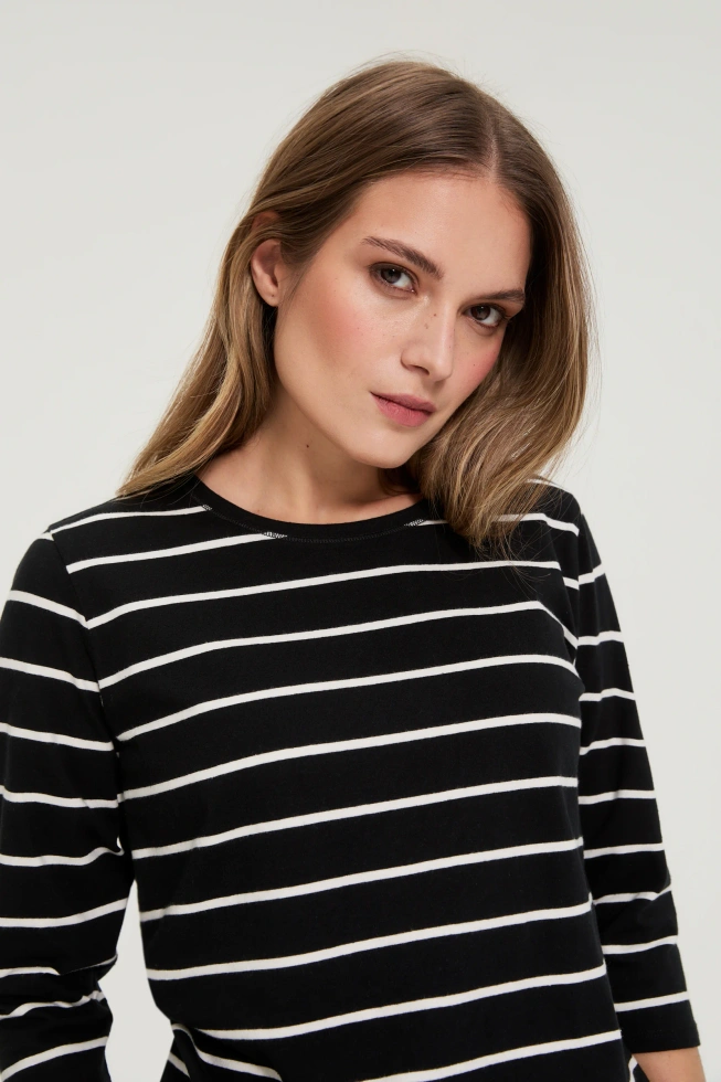 Bluzka w paski czarna