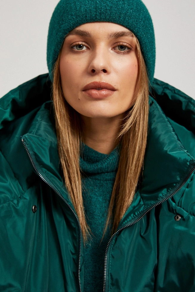 Pikowana kurtka z kapturem szmaragdowa