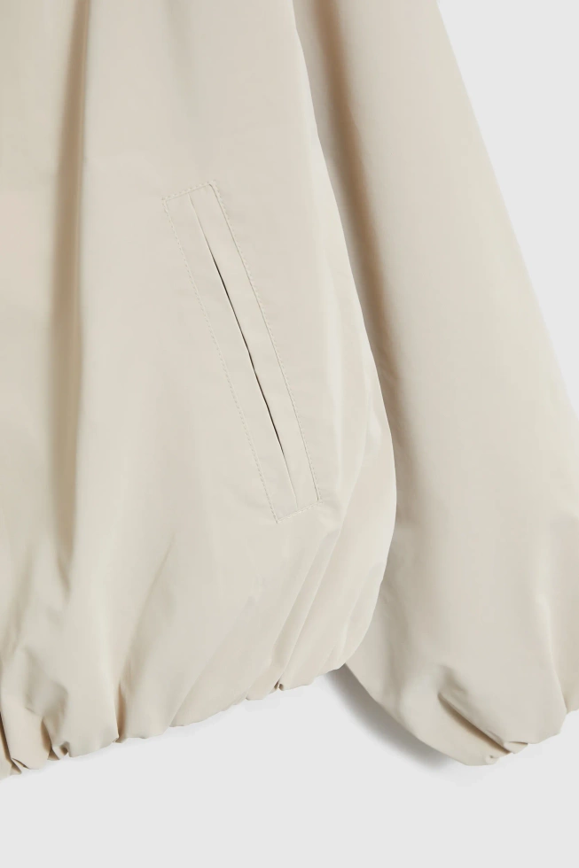 Cienka kurtka z kapturem beżowa