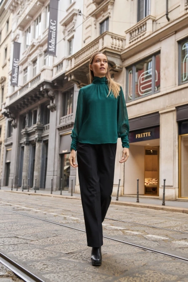 Koszula z kwiatem zielona