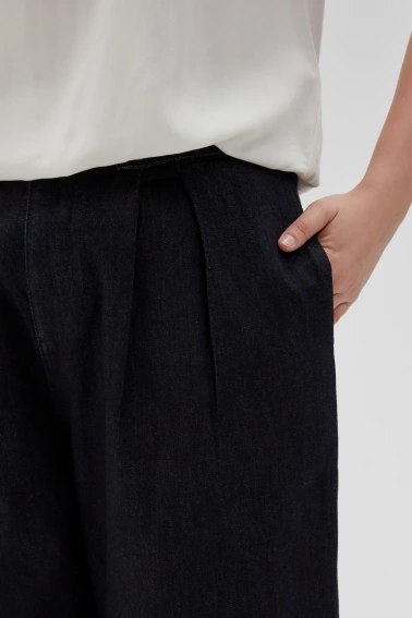 Jeansy z szerokimi nogawkami granatowe