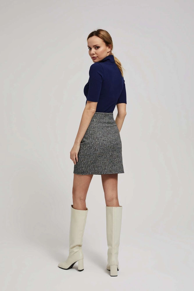 Dopasowana spódniczka czarna