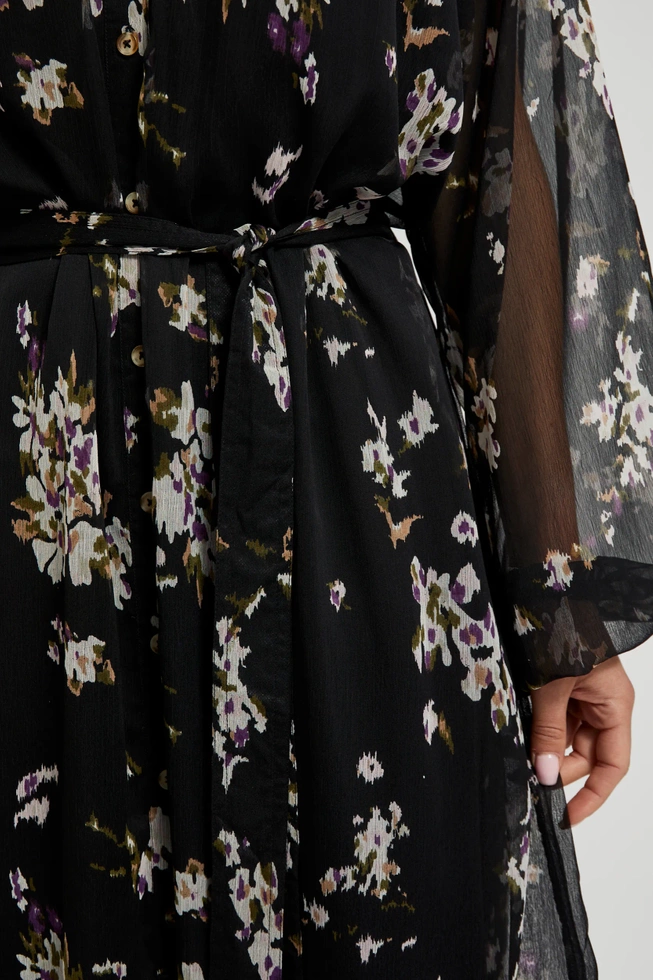 Sukienka midi z kwiatowym wzorem czarna