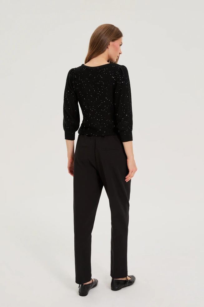 Spodnie w kant z prostymi nogawkami czarne
