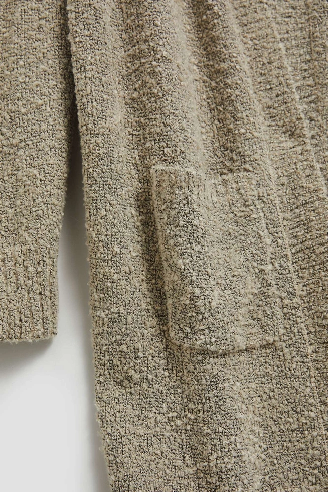 Długi kardigan z kieszeniami piaskowy