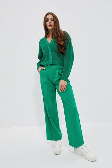 Krótki kardigan zapinany na guziki zielony