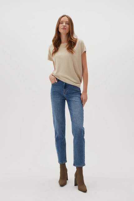 Jeansy z prostymi nogawkami i z przetarciami niebieskie