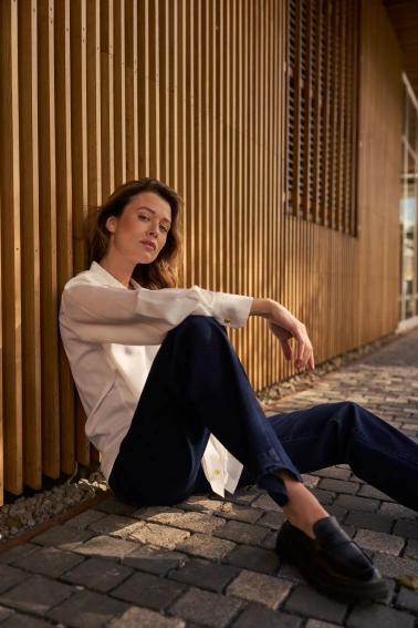 Koszula ze złotymi guzikami ecru