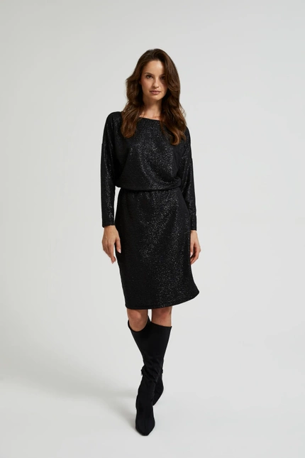 Błyszcząca sukienka o długości przed kolana czarna
