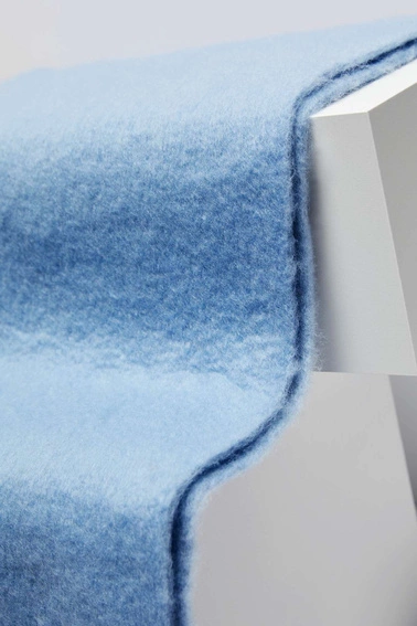 Gładki szal z frędzlami ciemnoniebieski